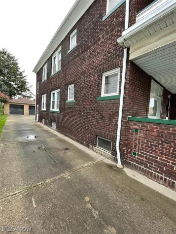 4308 Beta Avenue Newburgh Heights OH 44105