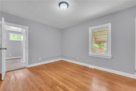 3852 E 140th Street Cleveland OH 44128