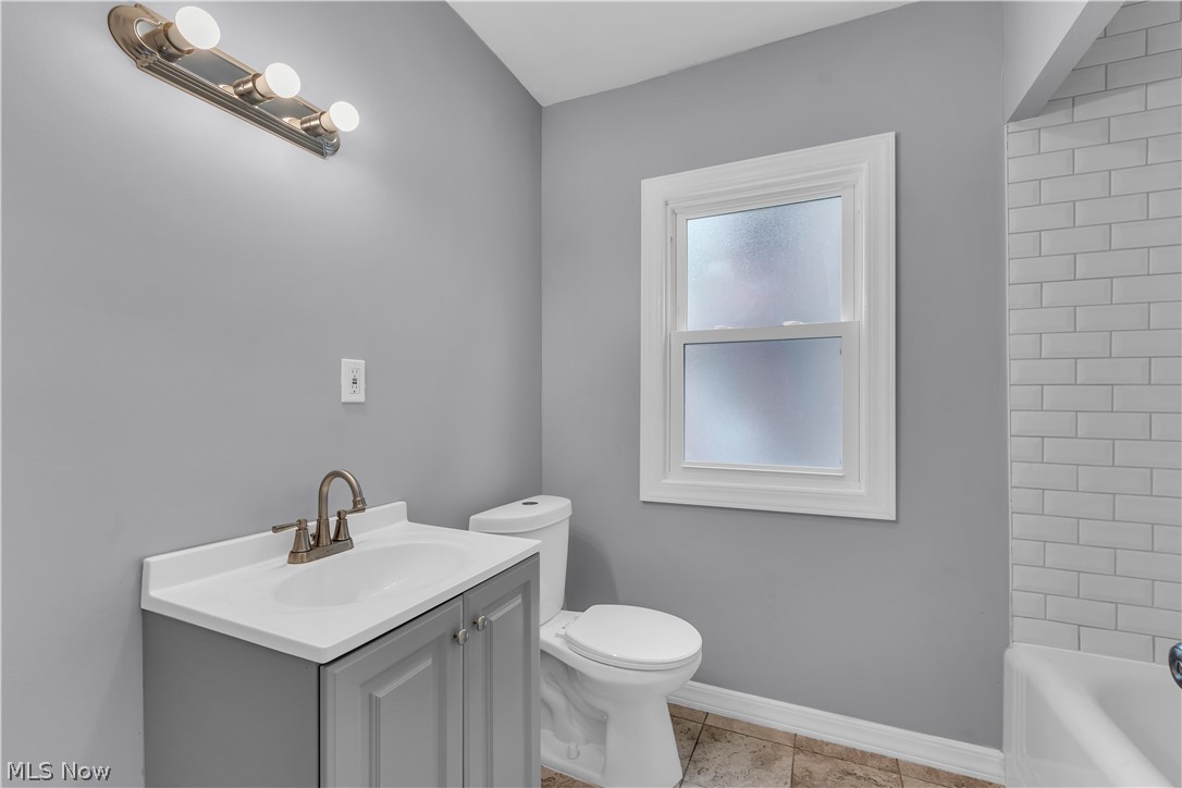 3852 E 140th Street Cleveland OH 44128