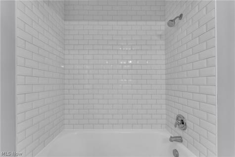 3852 E 140th Street Cleveland OH 44128