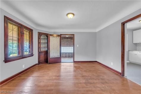 3852 E 140th Street Cleveland OH 44128