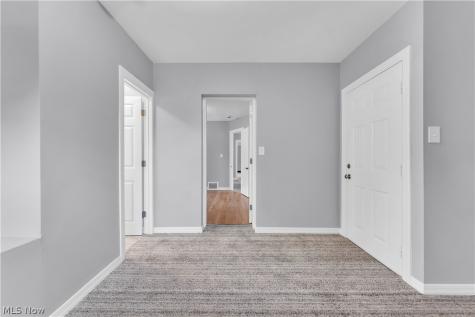 3852 E 140th Street Cleveland OH 44128
