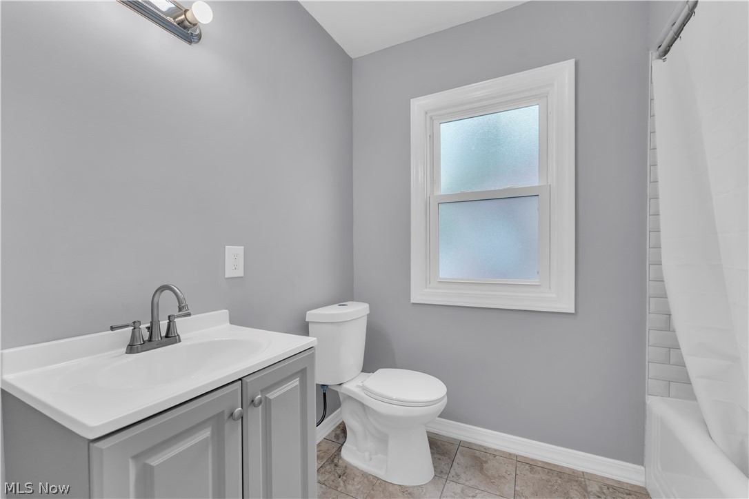 3852 E 140th Street Cleveland OH 44128