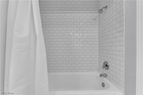 3852 E 140th Street Cleveland OH 44128