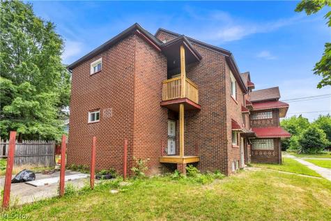 3852 E 140th Street Cleveland OH 44128