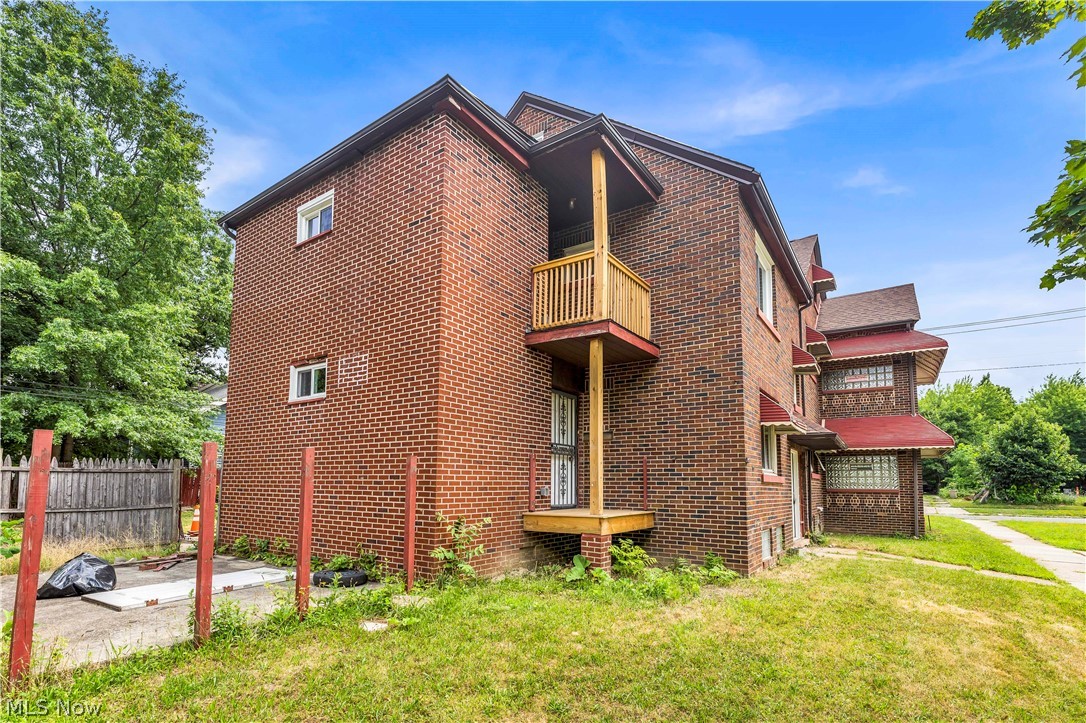 3852 E 140th Street Cleveland OH 44128