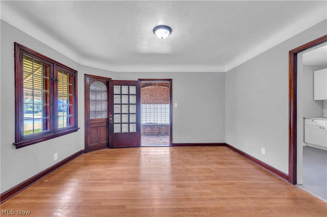 3852 E 140th Street Cleveland OH 44128