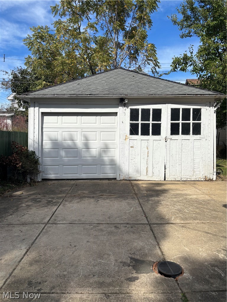 18309 Edgerton Road Cleveland OH 44119