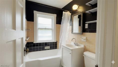 3397 Westbury Road Shaker Heights OH 44120