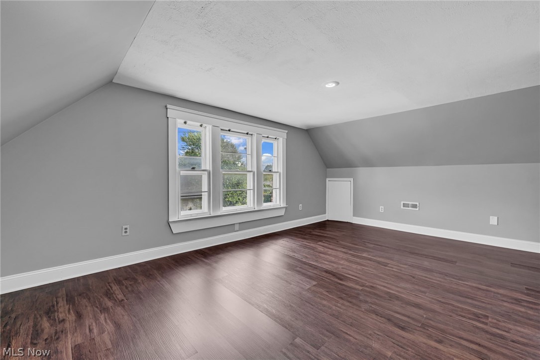 4438 Pearl Road Cleveland OH 44109