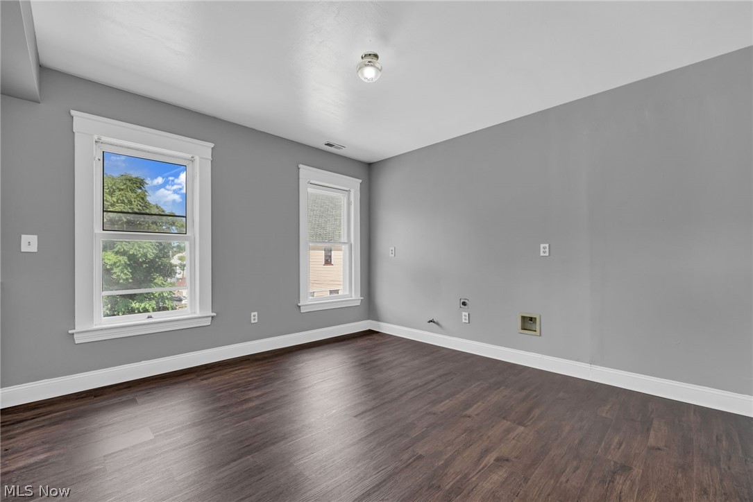 4438 Pearl Road Cleveland OH 44109