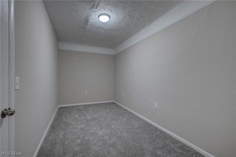 4438 Pearl Road Cleveland OH 44109