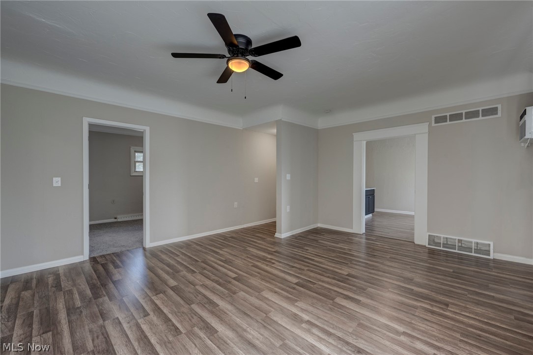 4438 Pearl Road Cleveland OH 44109