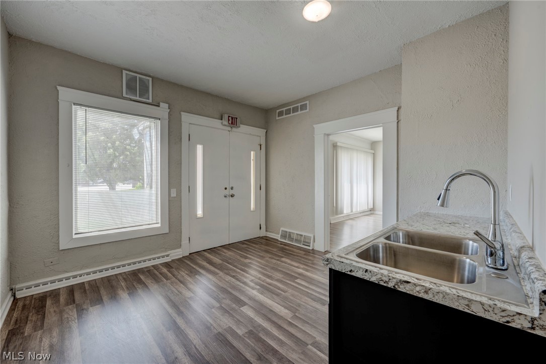 4438 Pearl Road Cleveland OH 44109