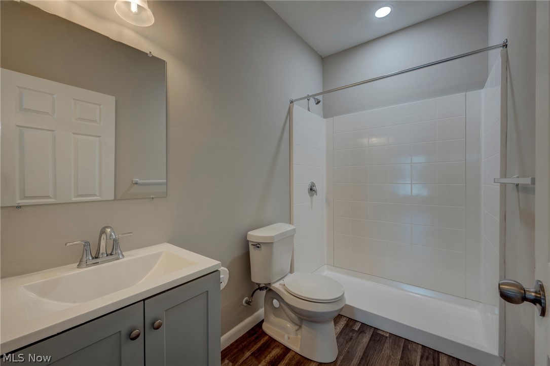 4438 Pearl Road Cleveland OH 44109