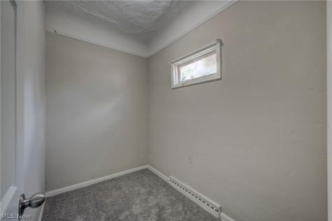 4438 Pearl Road Cleveland OH 44109