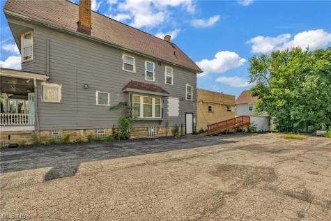 4438 Pearl Road Cleveland OH 44109