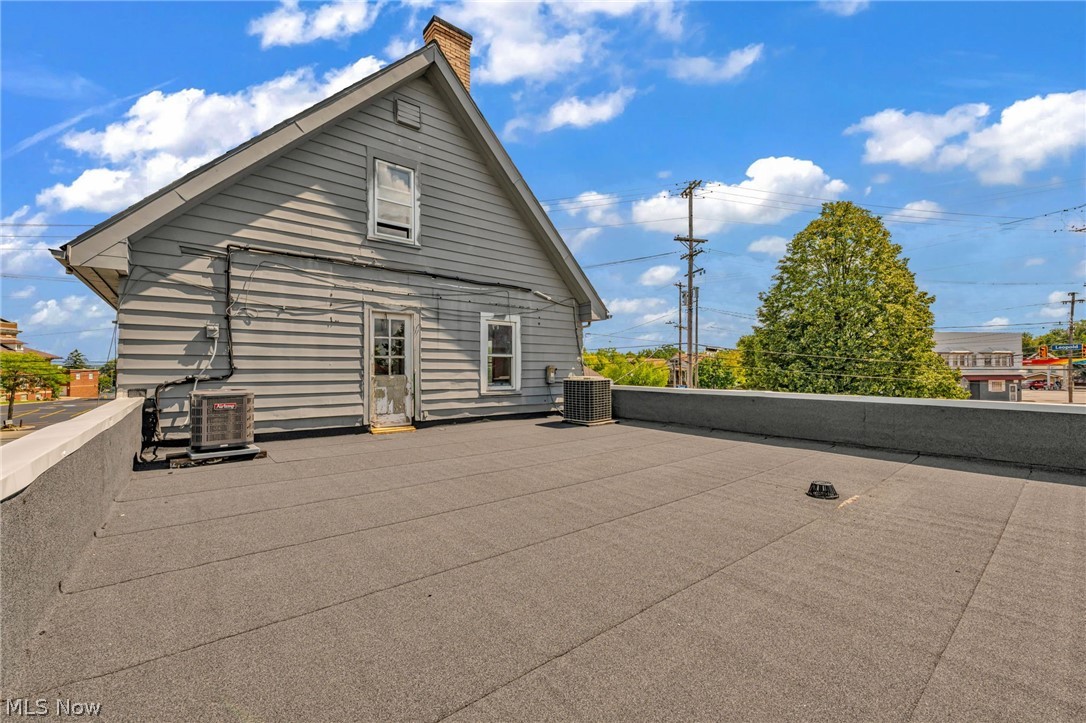 4438 Pearl Road Cleveland OH 44109