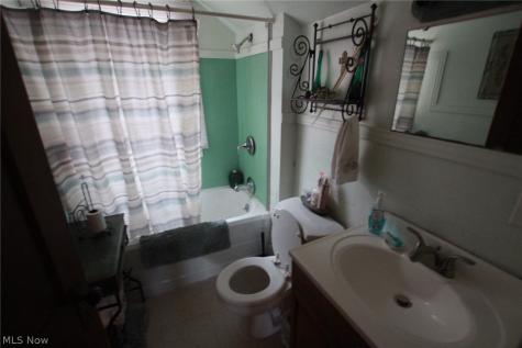 56 N Osborn Youngstown OH 44509