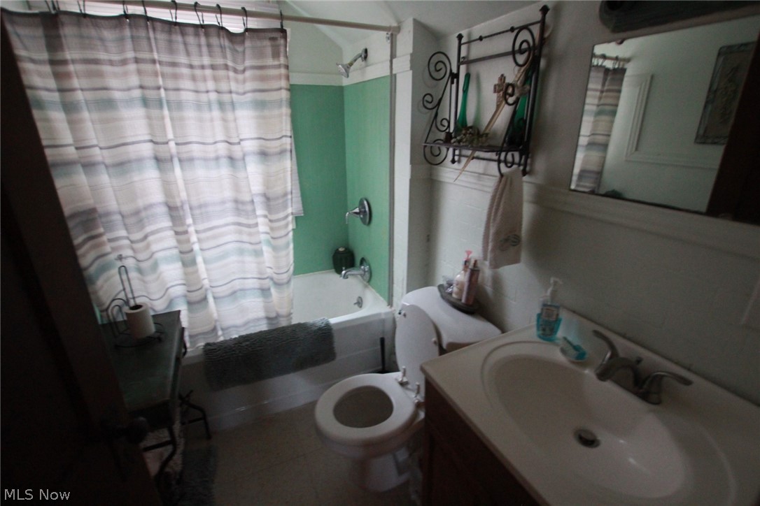 56 N Osborn Youngstown OH 44509