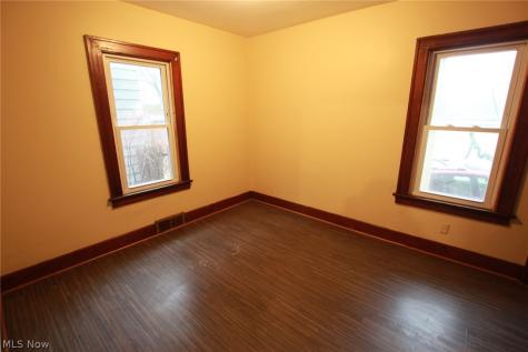 56 N Osborn Youngstown OH 44509