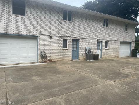 6218 Island Drive Canton OH 44718