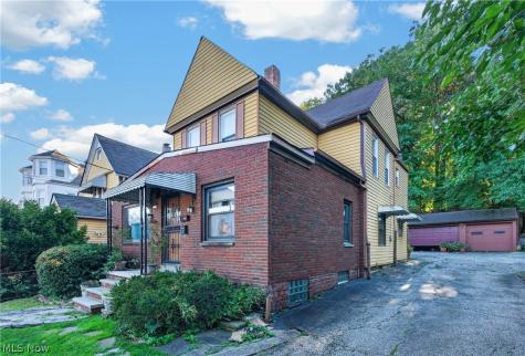 2117 Fairview Avenue Cleveland OH 44106