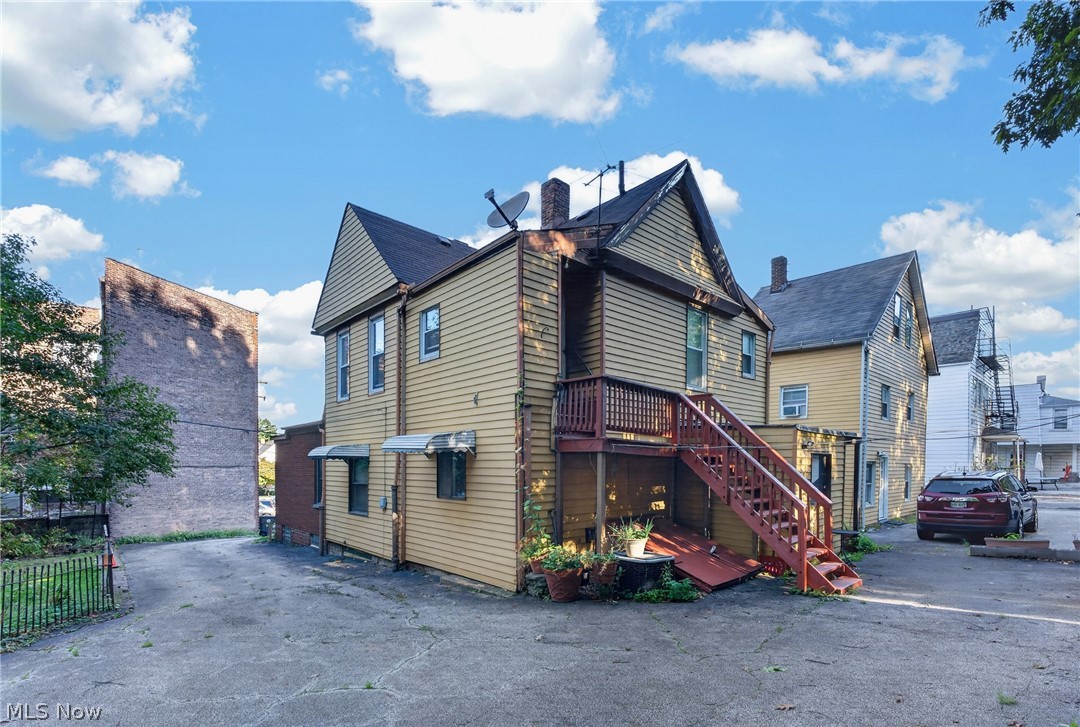 2117 Fairview Avenue Cleveland OH 44106