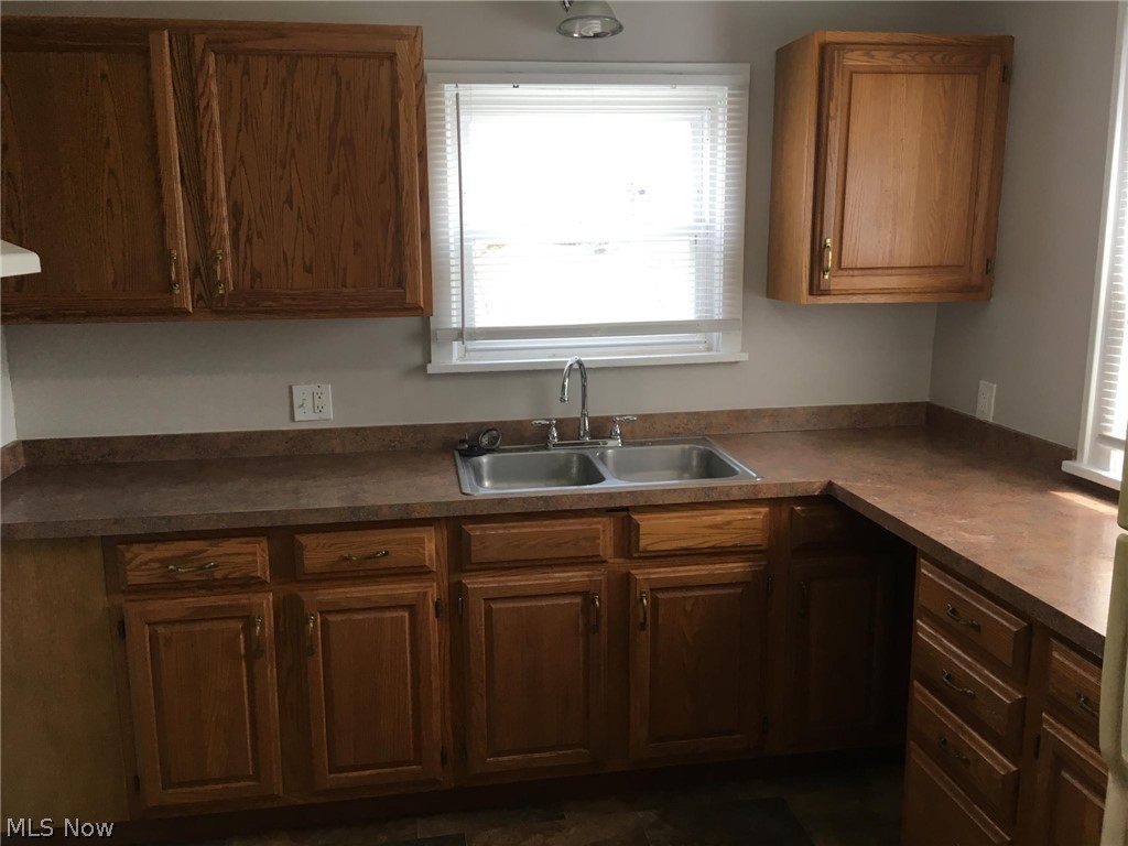 246 Center Road Bedford OH 44146