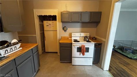 3234 W 110th Street Cleveland OH 44111