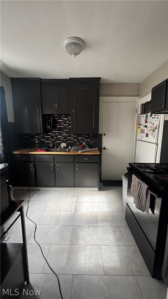 3234 W 110th Street Cleveland OH 44111