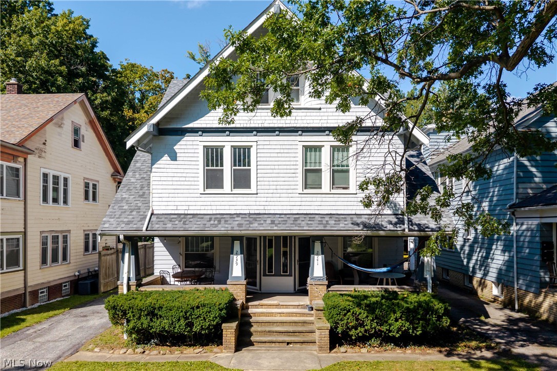2939 E Derbyshire Road Cleveland Heights OH 44118