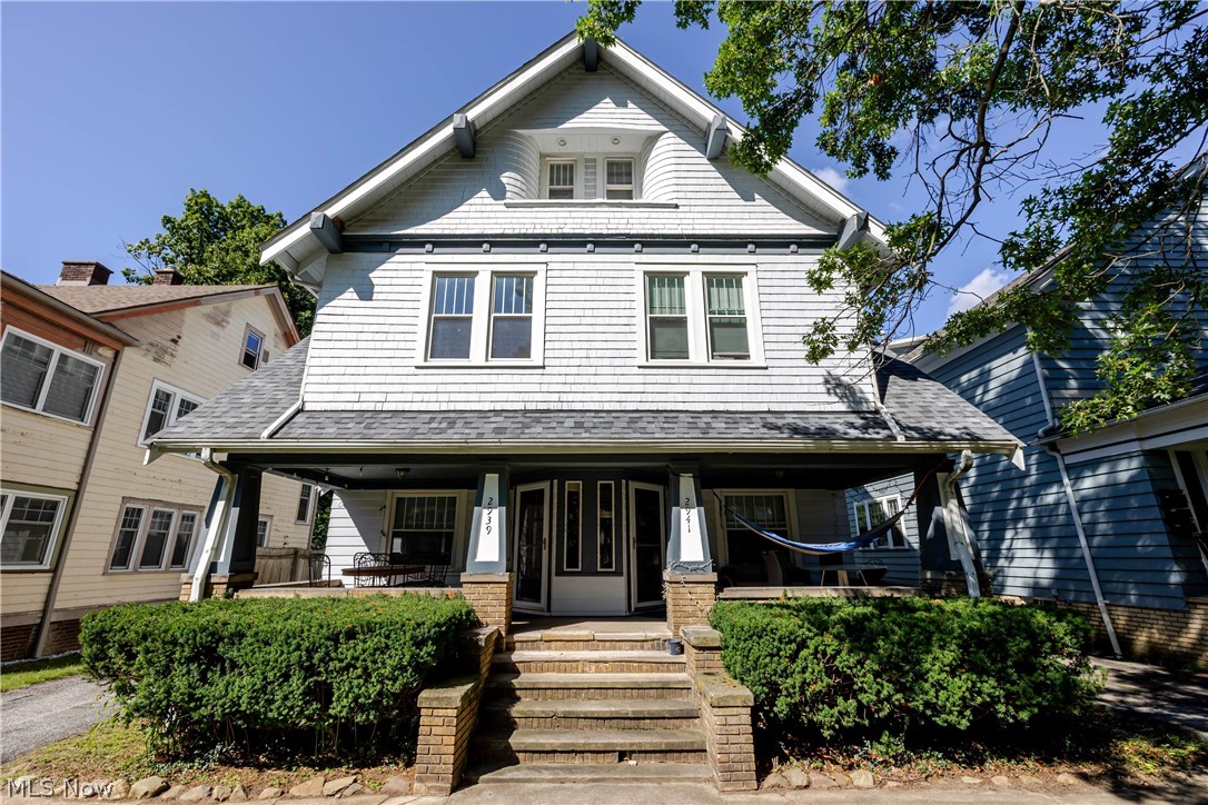 2939 E Derbyshire Road Cleveland Heights OH 44118