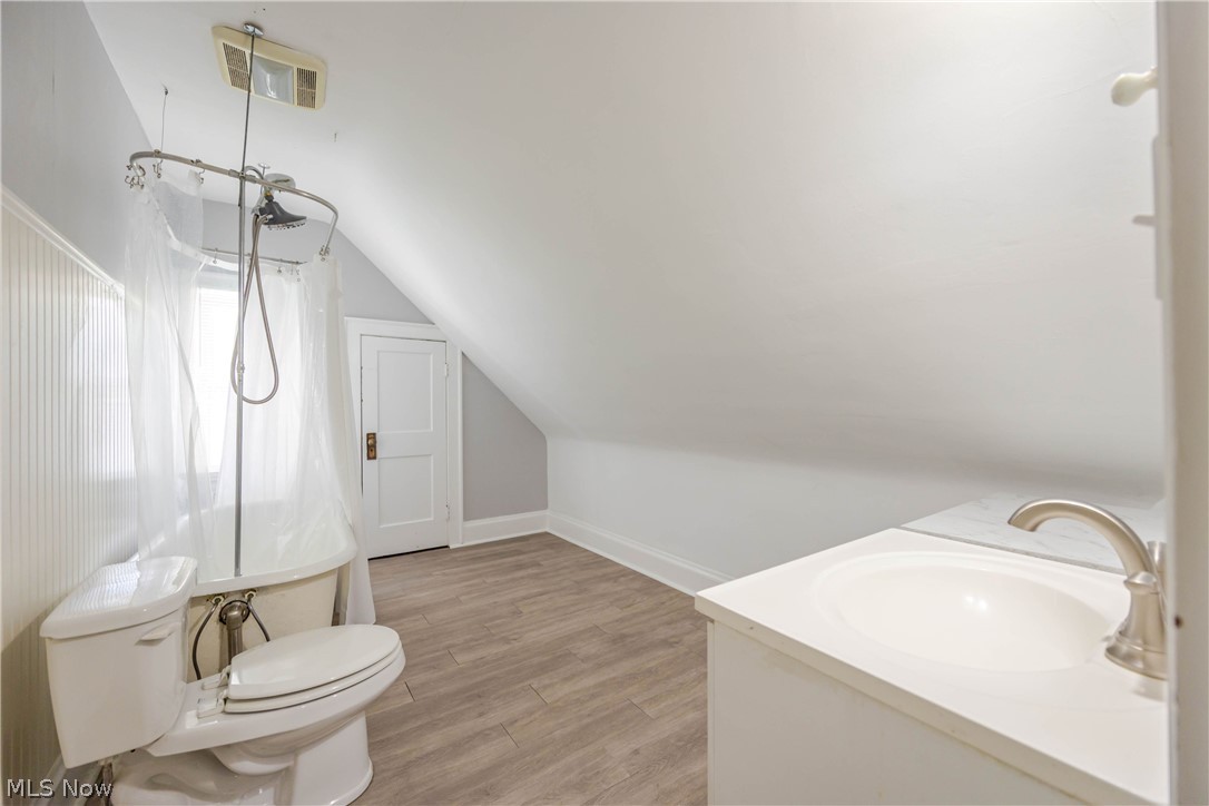 2939 E Derbyshire Road Cleveland Heights OH 44118