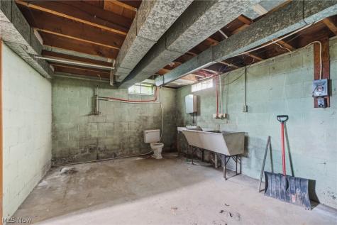 1319 18th Street NW Canton OH 44703