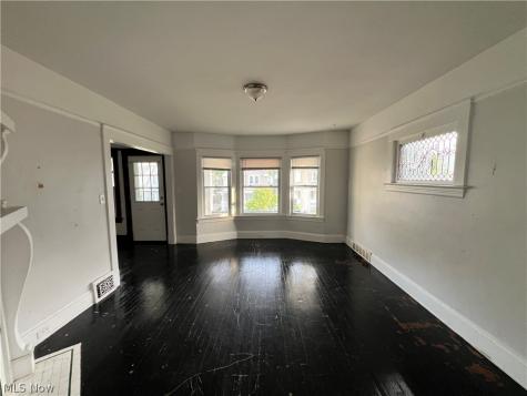 1910 Mayview Avenue Cleveland OH 44109