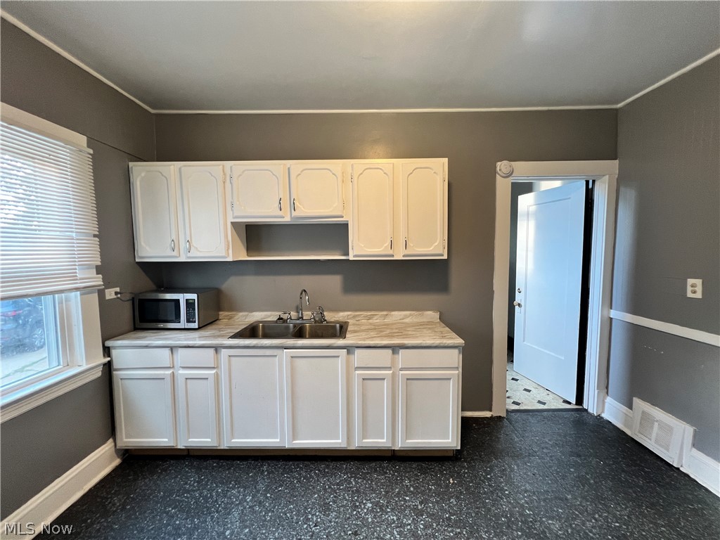 1910 Mayview Avenue Cleveland OH 44109