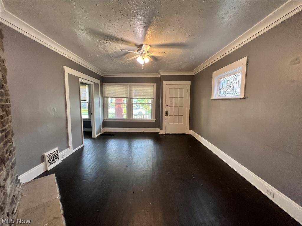 1910 Mayview Avenue Cleveland OH 44109