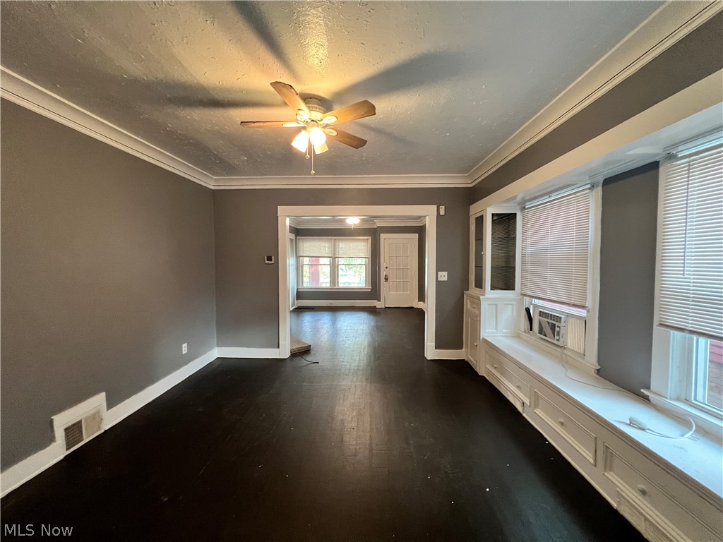 1910 Mayview Avenue Cleveland OH 44109