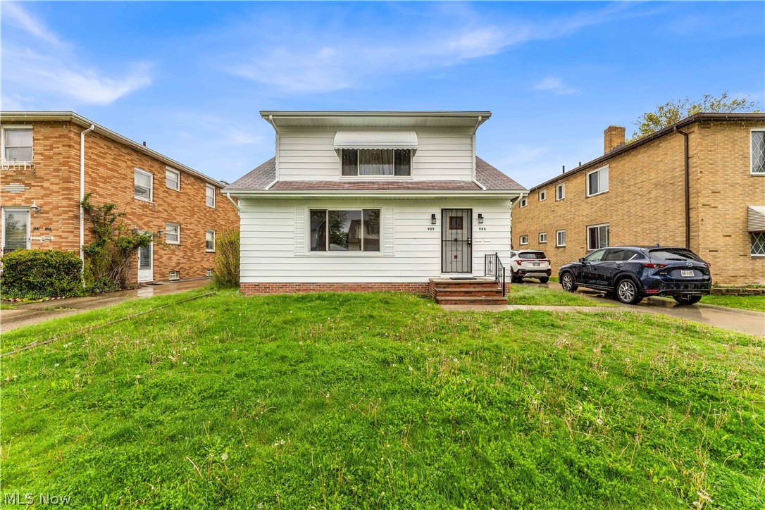 927 E 216th Street Euclid OH 44119