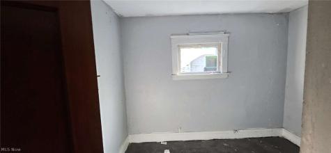13614 Benwood Avenue Cleveland OH 44105
