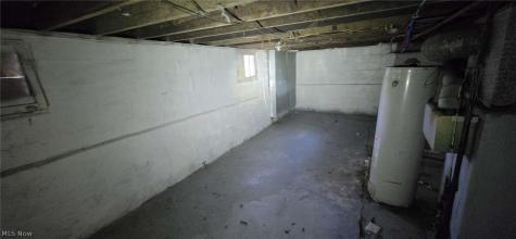 13614 Benwood Avenue Cleveland OH 44105
