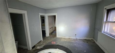 13614 Benwood Avenue Cleveland OH 44105