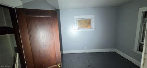 13614 Benwood Avenue Cleveland OH 44105