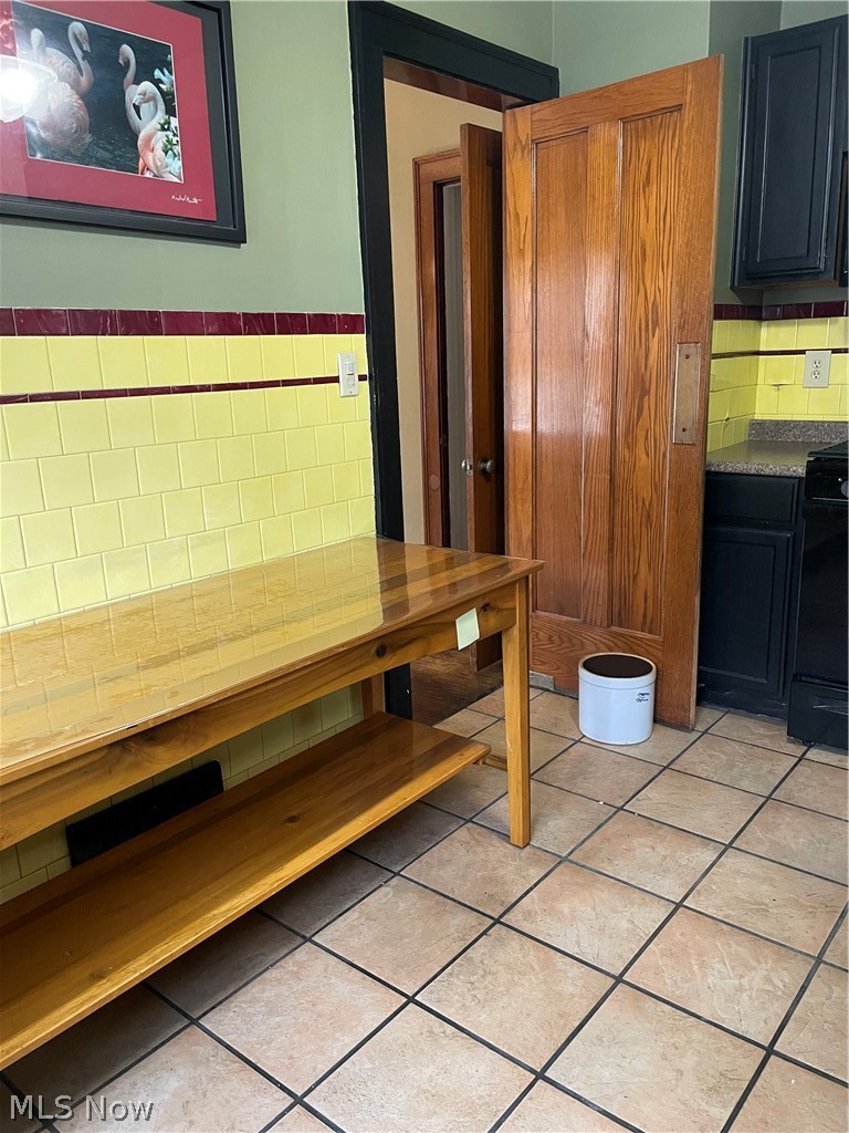 1283 W 89th Street Cleveland OH 44102