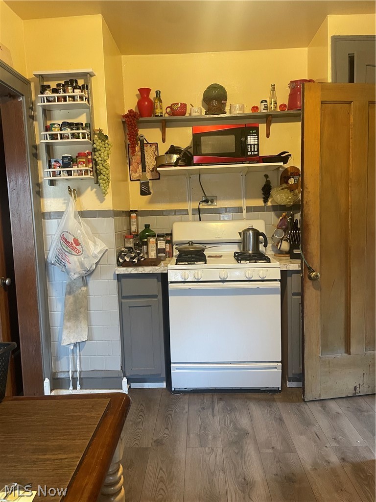 1283 W 89th Street Cleveland OH 44102