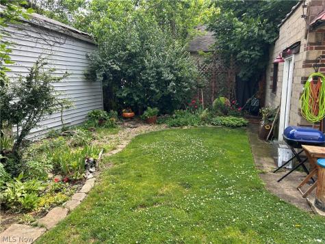 1283 W 89th Street Cleveland OH 44102