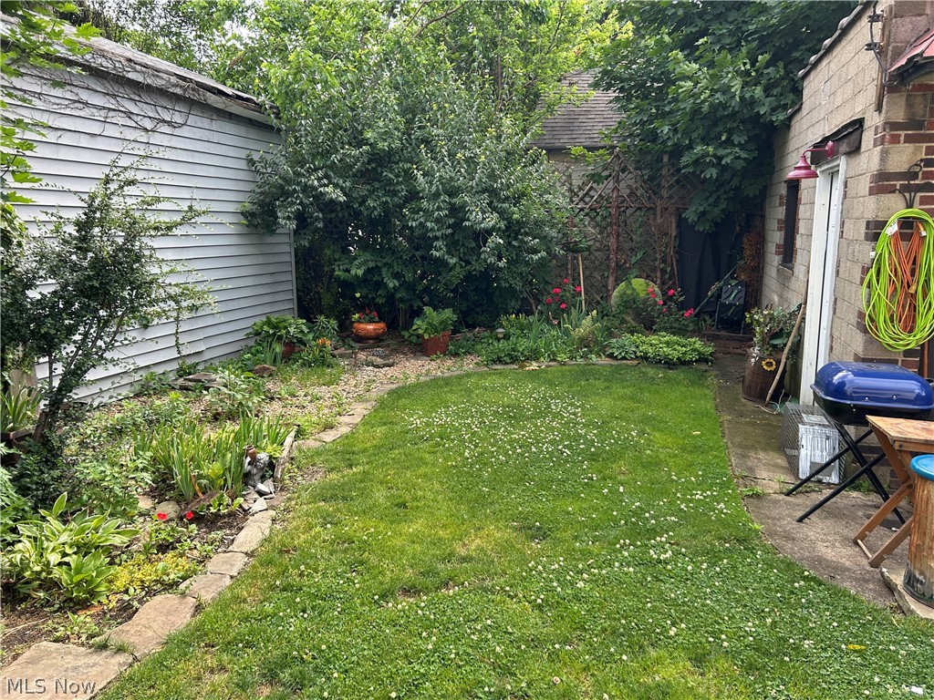 1283 W 89th Street Cleveland OH 44102