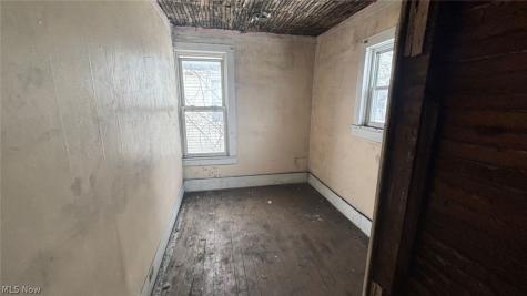 756 Brown Street Akron OH 44311