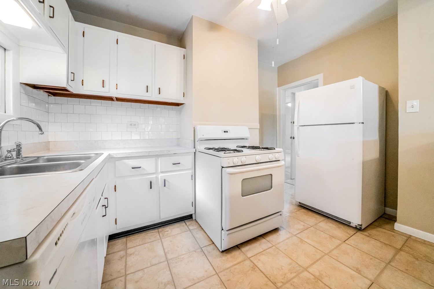 1674-76 Lincoln Avenue Lakewood OH 44107